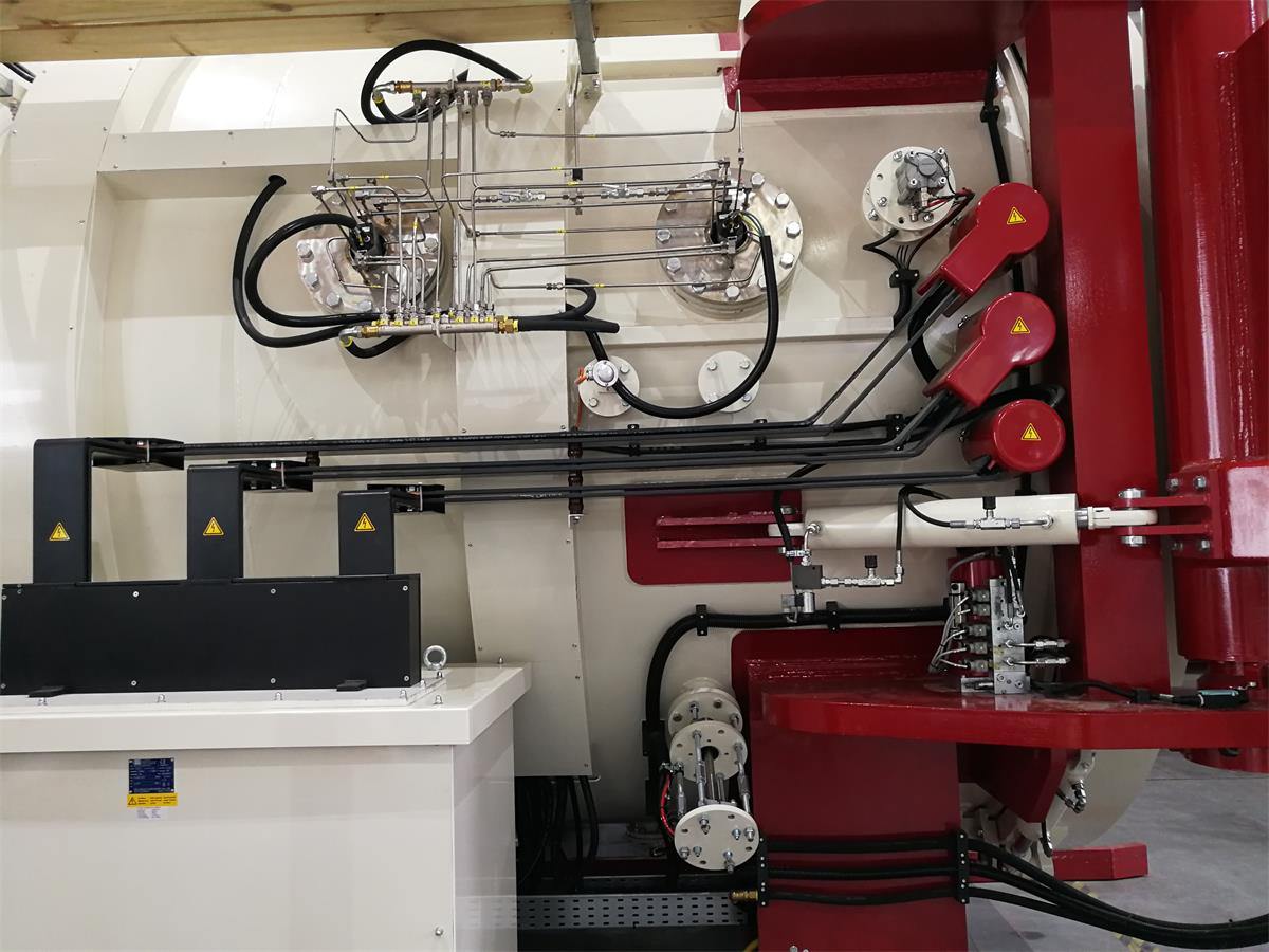 測(cè)量安裝的2臺(tái)紅外熱像儀PYROVIEW 320N